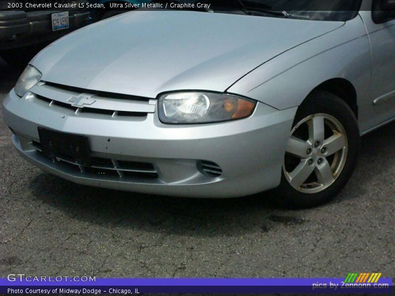 Ultra Silver Metallic / Graphite Gray 2003 Chevrolet Cavalier LS Sedan