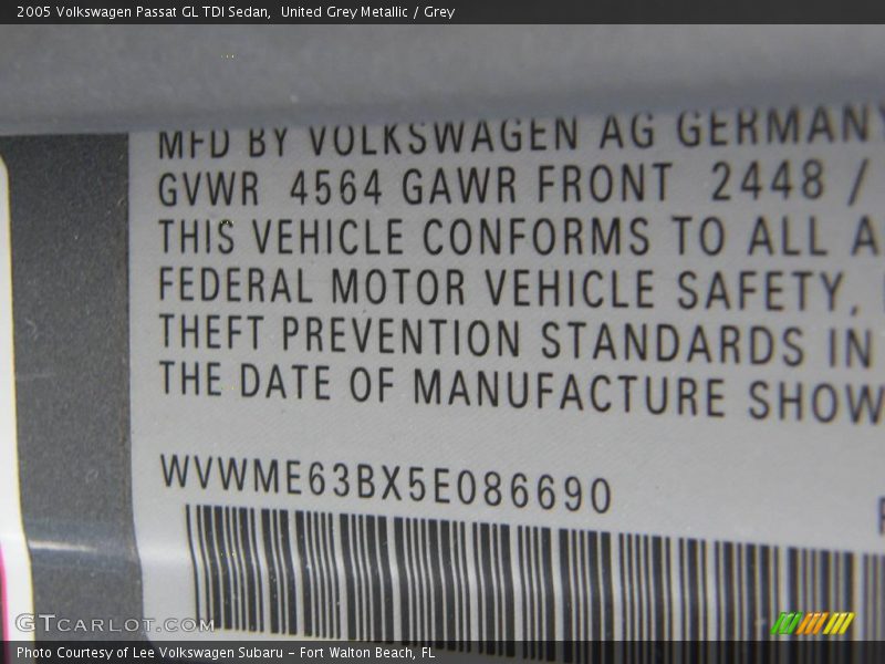 United Grey Metallic / Grey 2005 Volkswagen Passat GL TDI Sedan