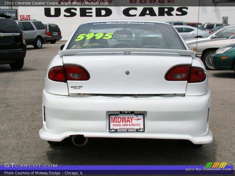 Bright White / Medium Gray 2001 Chevrolet Cavalier Coupe