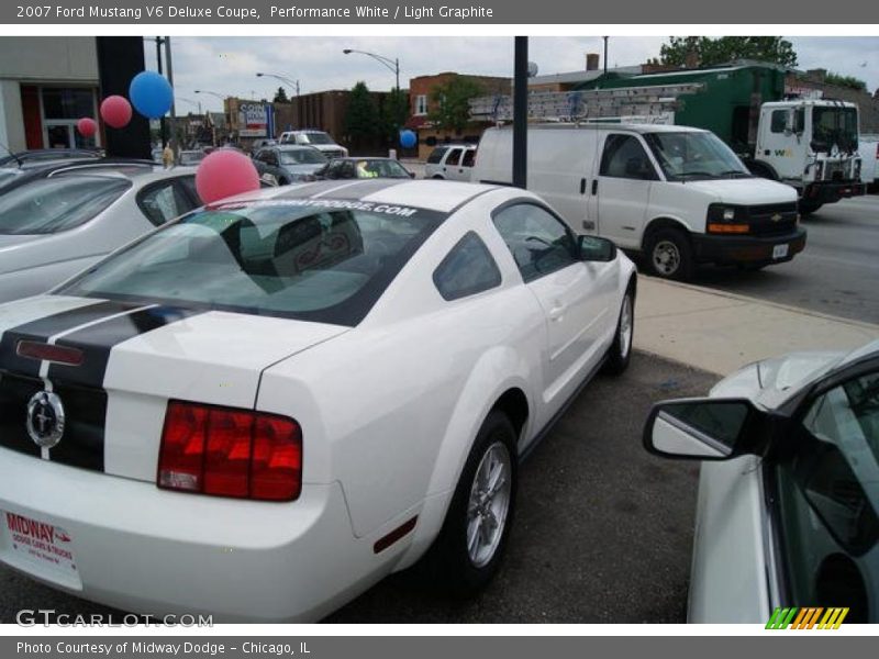 Performance White / Light Graphite 2007 Ford Mustang V6 Deluxe Coupe