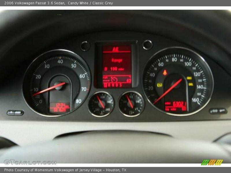 Candy White / Classic Grey 2006 Volkswagen Passat 3.6 Sedan