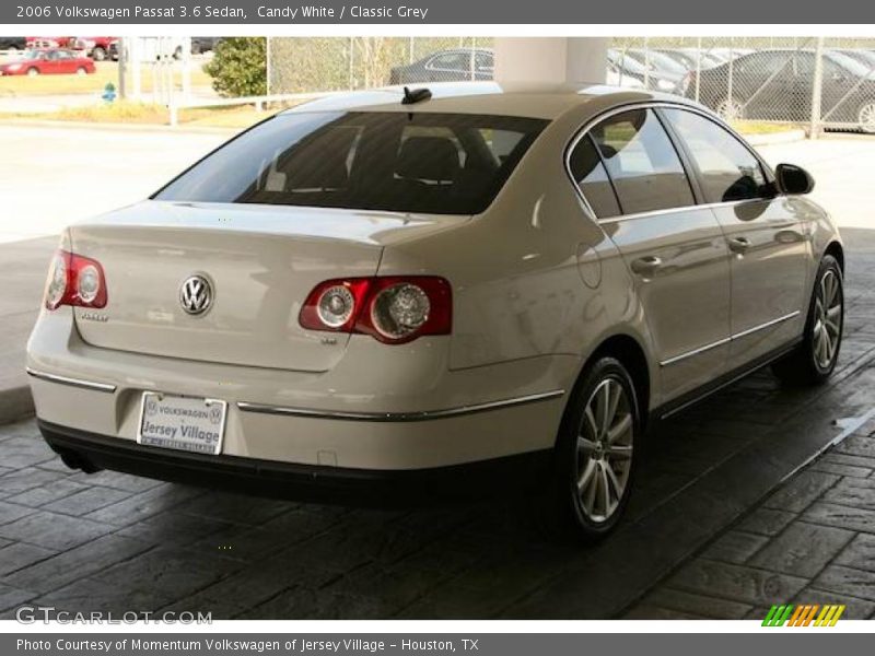 Candy White / Classic Grey 2006 Volkswagen Passat 3.6 Sedan