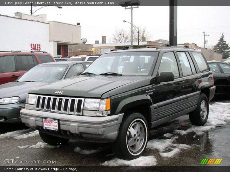 Moss Green Pearl / Tan 1995 Jeep Grand Cherokee Laredo 4x4