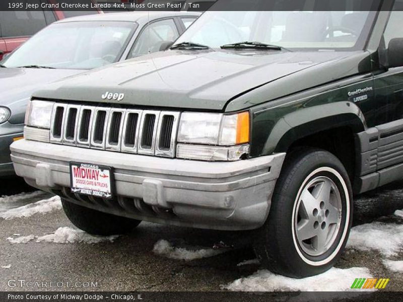 Moss Green Pearl / Tan 1995 Jeep Grand Cherokee Laredo 4x4