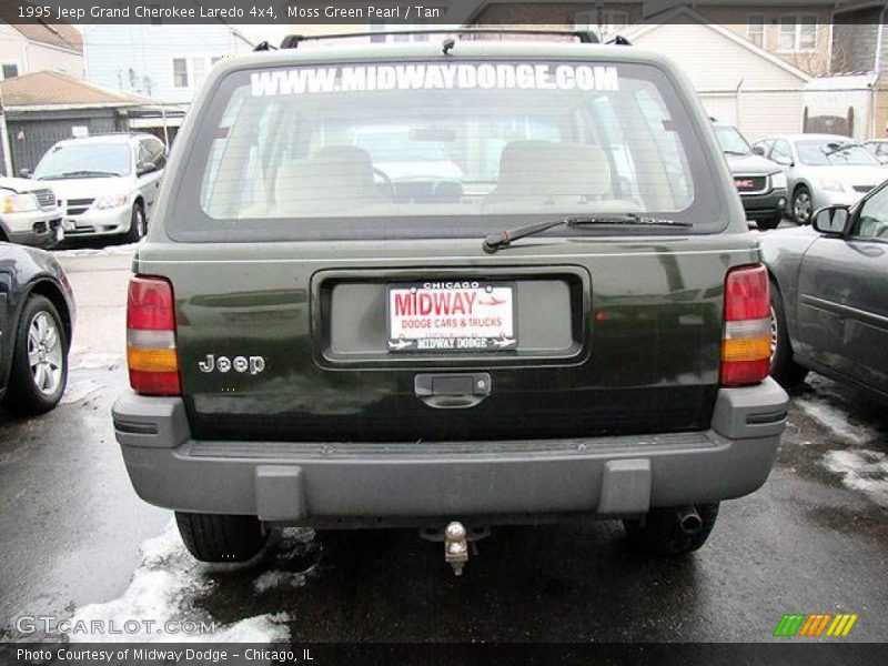 Moss Green Pearl / Tan 1995 Jeep Grand Cherokee Laredo 4x4