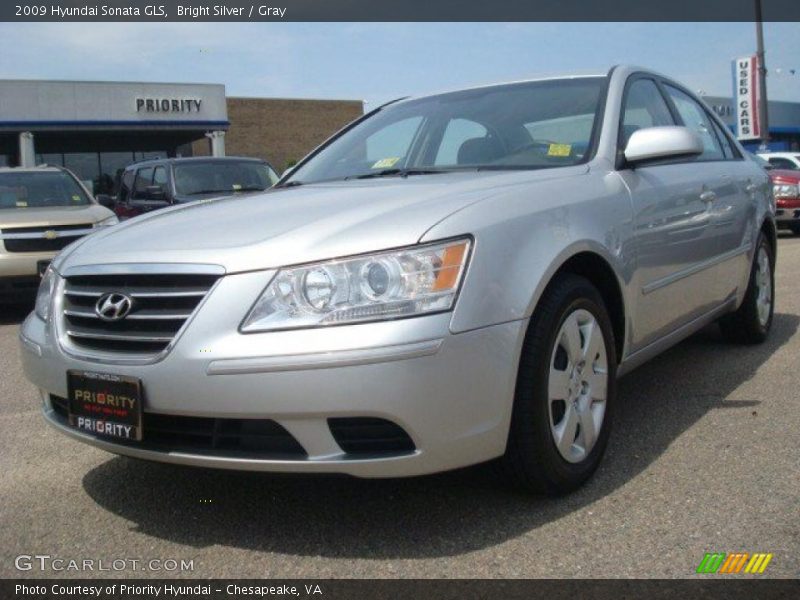 Bright Silver / Gray 2009 Hyundai Sonata GLS