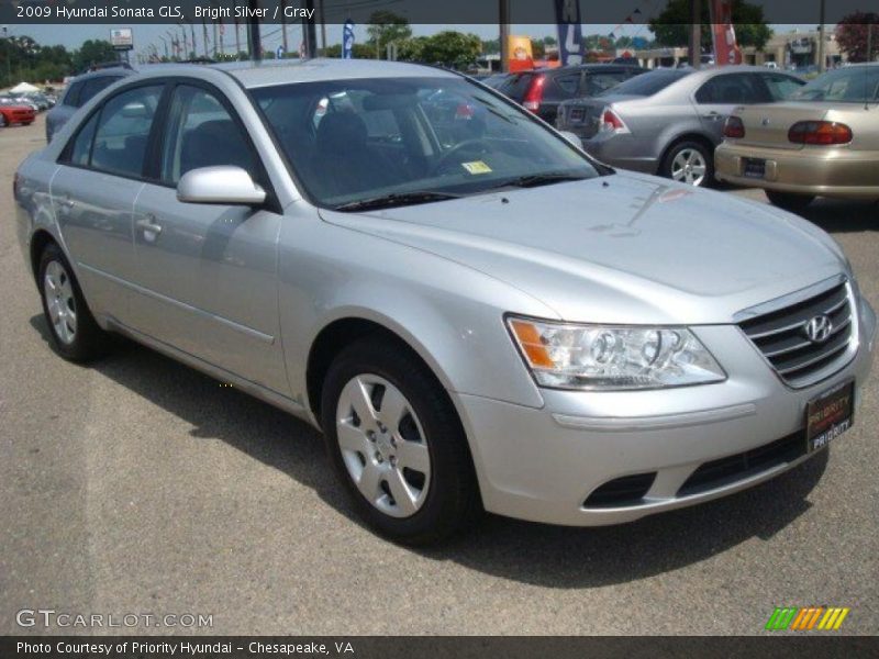 Bright Silver / Gray 2009 Hyundai Sonata GLS