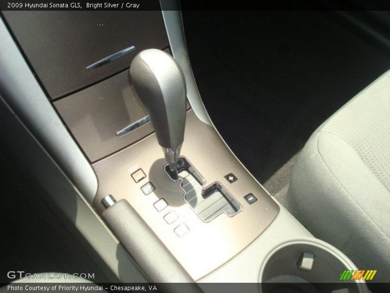 Bright Silver / Gray 2009 Hyundai Sonata GLS