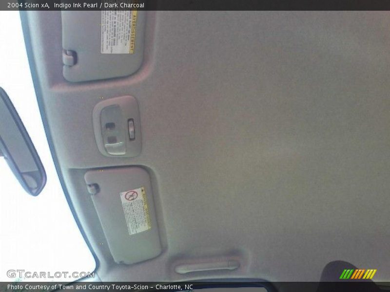 Indigo Ink Pearl / Dark Charcoal 2004 Scion xA