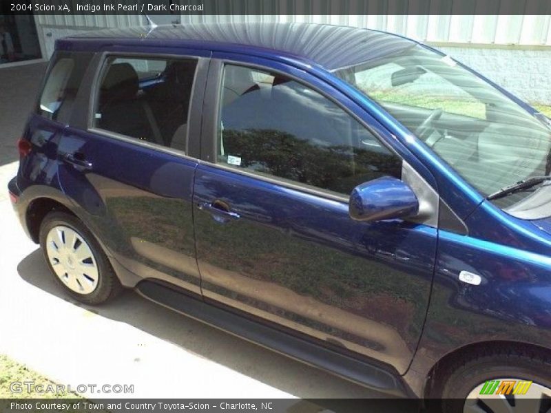 Indigo Ink Pearl / Dark Charcoal 2004 Scion xA
