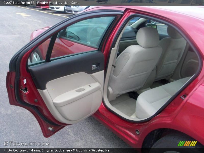 Redfire Metallic / Light Stone 2007 Ford Fusion SE