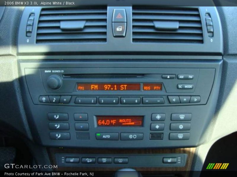 Alpine White / Black 2006 BMW X3 3.0i