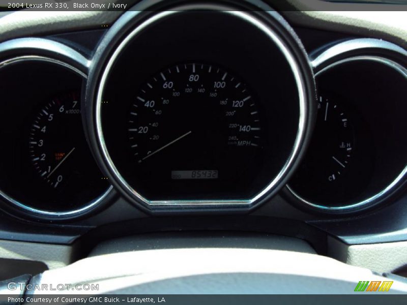 Black Onyx / Ivory 2004 Lexus RX 330
