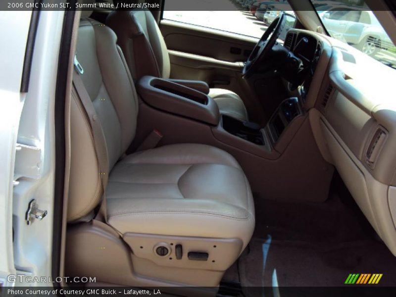 Summit White / Neutral/Shale 2006 GMC Yukon SLT