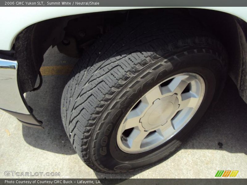 Summit White / Neutral/Shale 2006 GMC Yukon SLT