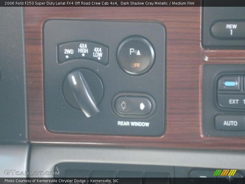 Dark Shadow Gray Metallic / Medium Flint 2006 Ford F250 Super Duty Lariat FX4 Off Road Crew Cab 4x4