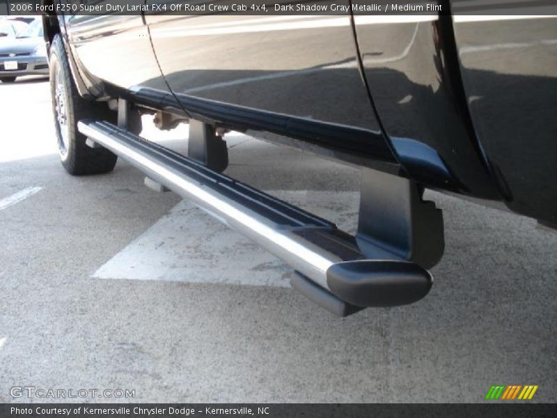 Dark Shadow Gray Metallic / Medium Flint 2006 Ford F250 Super Duty Lariat FX4 Off Road Crew Cab 4x4