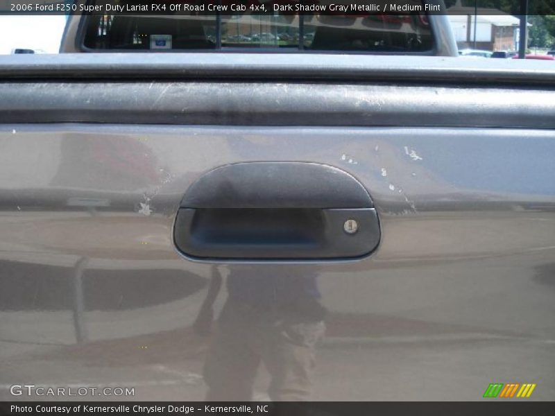 Dark Shadow Gray Metallic / Medium Flint 2006 Ford F250 Super Duty Lariat FX4 Off Road Crew Cab 4x4