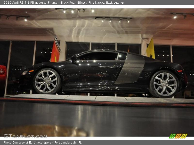 Phantom Black Pearl Effect / Fine Nappa Black Leather 2010 Audi R8 5.2 FSI quattro