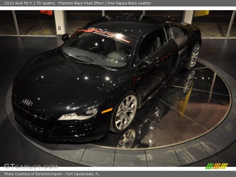 Phantom Black Pearl Effect / Fine Nappa Black Leather 2010 Audi R8 5.2 FSI quattro