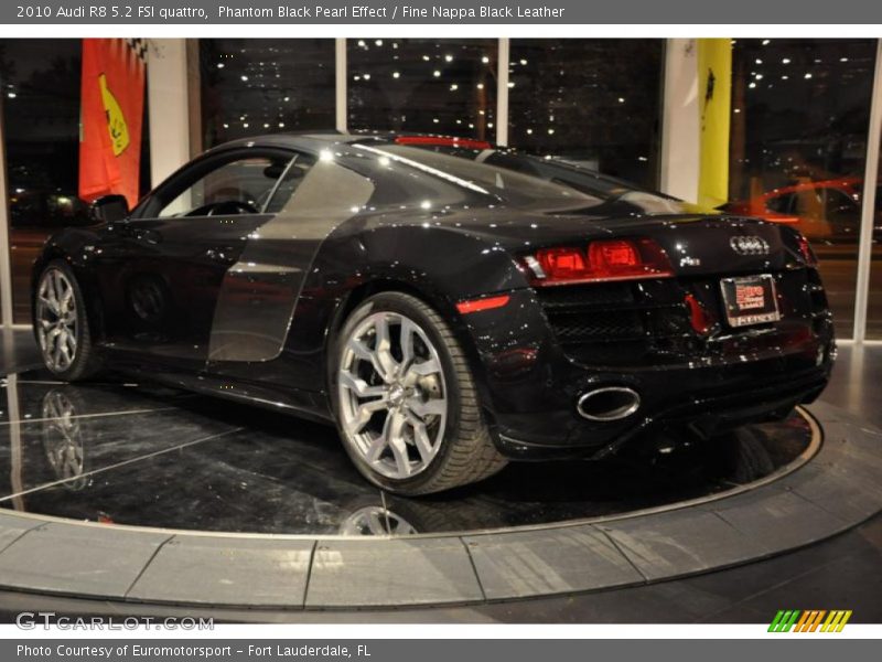 Phantom Black Pearl Effect / Fine Nappa Black Leather 2010 Audi R8 5.2 FSI quattro