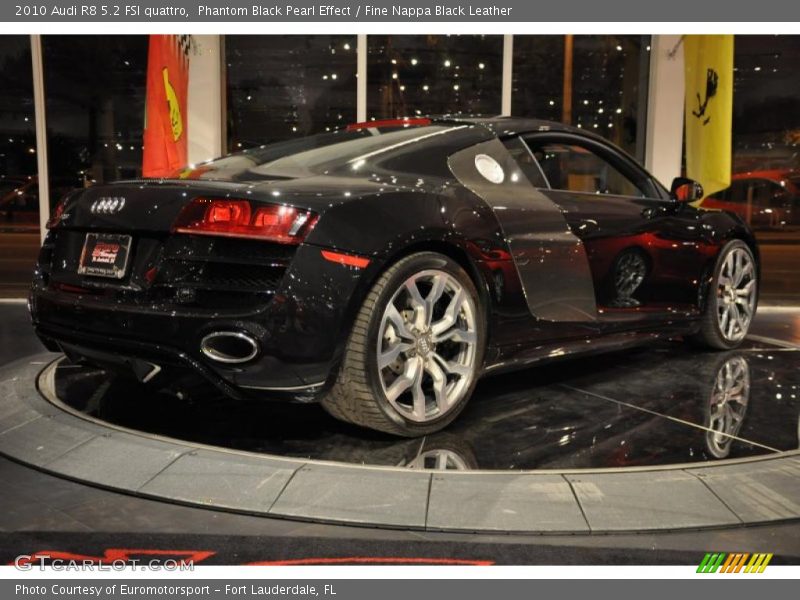 Phantom Black Pearl Effect / Fine Nappa Black Leather 2010 Audi R8 5.2 FSI quattro