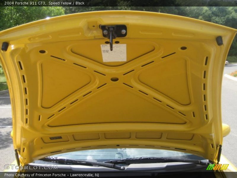 Speed Yellow / Black 2004 Porsche 911 GT3