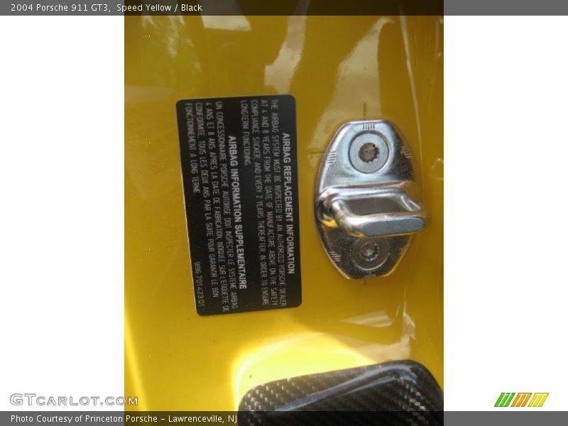 Speed Yellow / Black 2004 Porsche 911 GT3