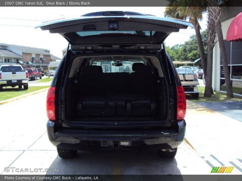 Onyx Black / Ebony Black 2007 GMC Yukon SLE