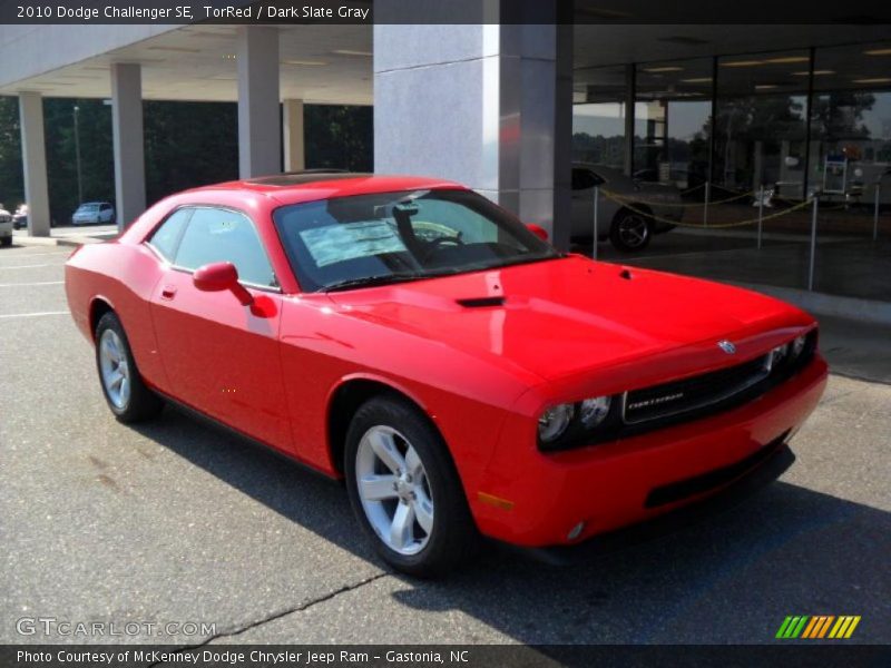 TorRed / Dark Slate Gray 2010 Dodge Challenger SE