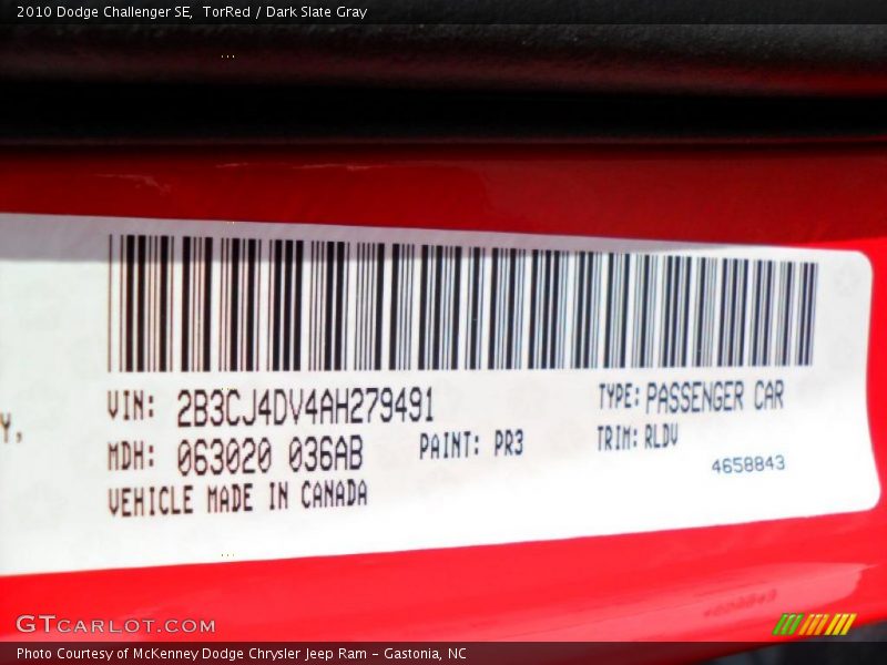 TorRed / Dark Slate Gray 2010 Dodge Challenger SE