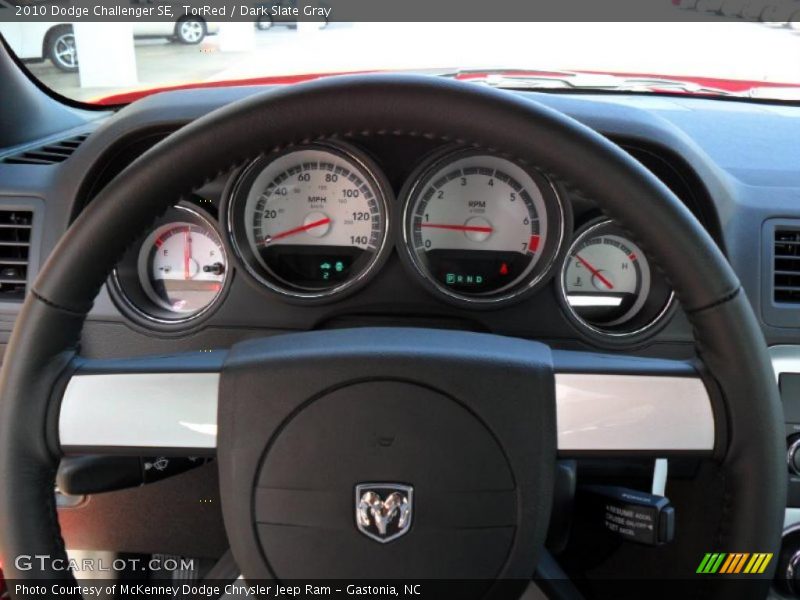 TorRed / Dark Slate Gray 2010 Dodge Challenger SE