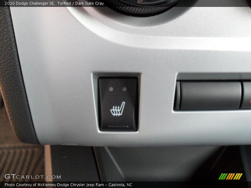 TorRed / Dark Slate Gray 2010 Dodge Challenger SE