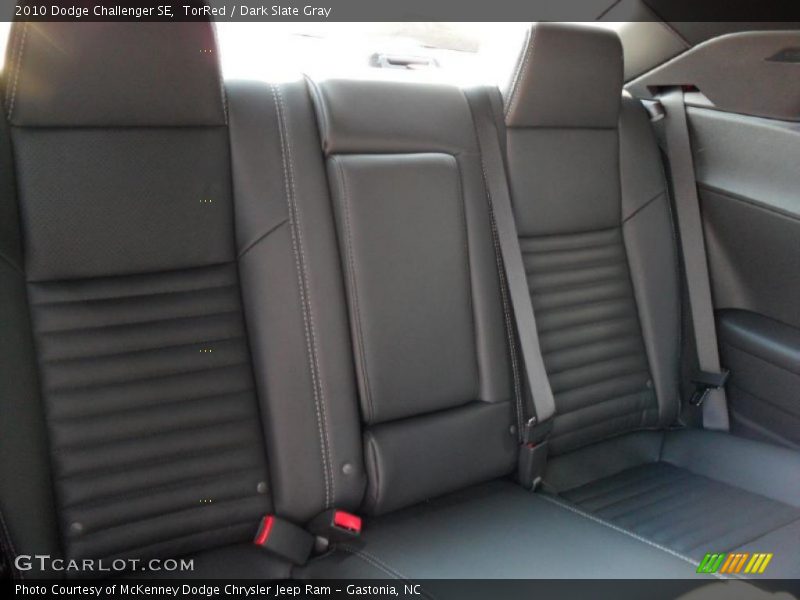 TorRed / Dark Slate Gray 2010 Dodge Challenger SE