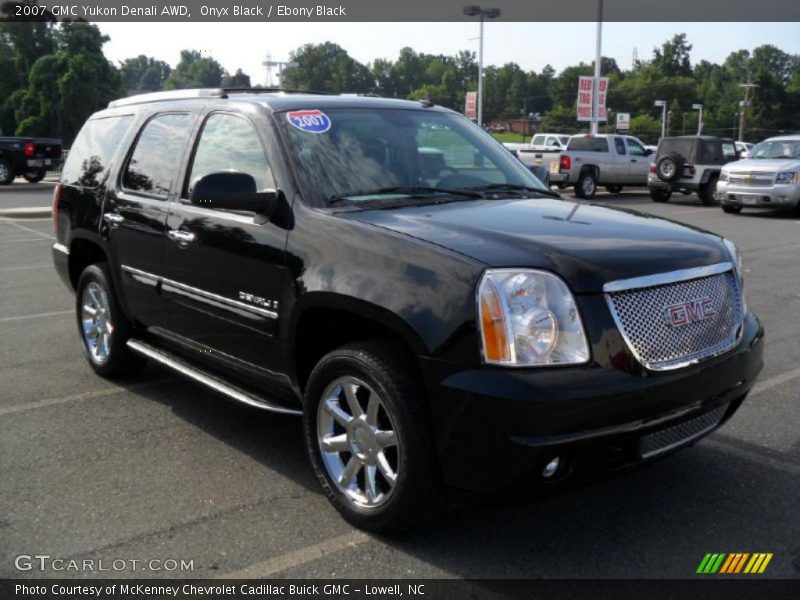 Onyx Black / Ebony Black 2007 GMC Yukon Denali AWD