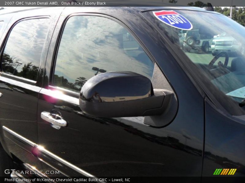 Onyx Black / Ebony Black 2007 GMC Yukon Denali AWD