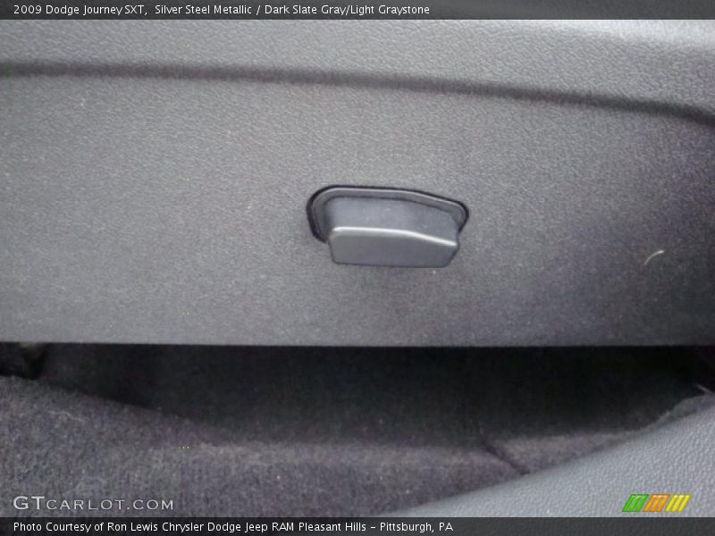 Silver Steel Metallic / Dark Slate Gray/Light Graystone 2009 Dodge Journey SXT
