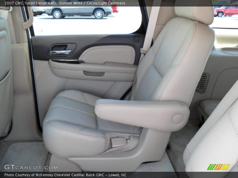 Summit White / Cocoa/Light Cashmere 2007 GMC Yukon Denali AWD