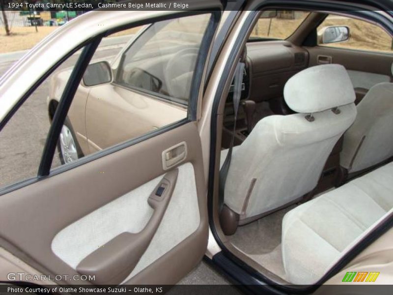 Cashmere Beige Metallic / Beige 1994 Toyota Camry LE Sedan