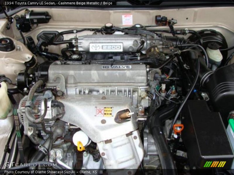 Cashmere Beige Metallic / Beige 1994 Toyota Camry LE Sedan