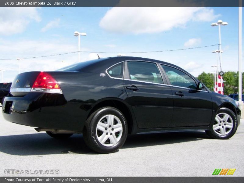 Black / Gray 2009 Chevrolet Impala LS