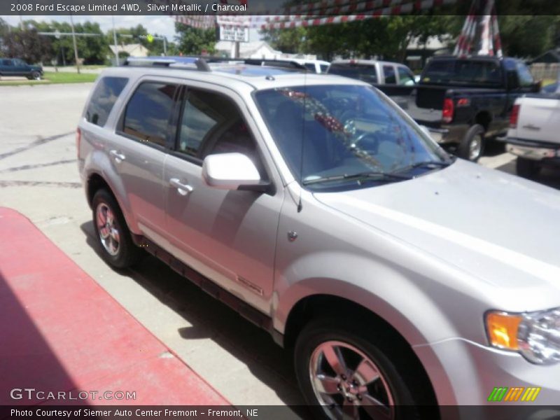 Silver Metallic / Charcoal 2008 Ford Escape Limited 4WD