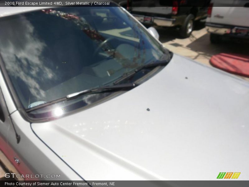 Silver Metallic / Charcoal 2008 Ford Escape Limited 4WD