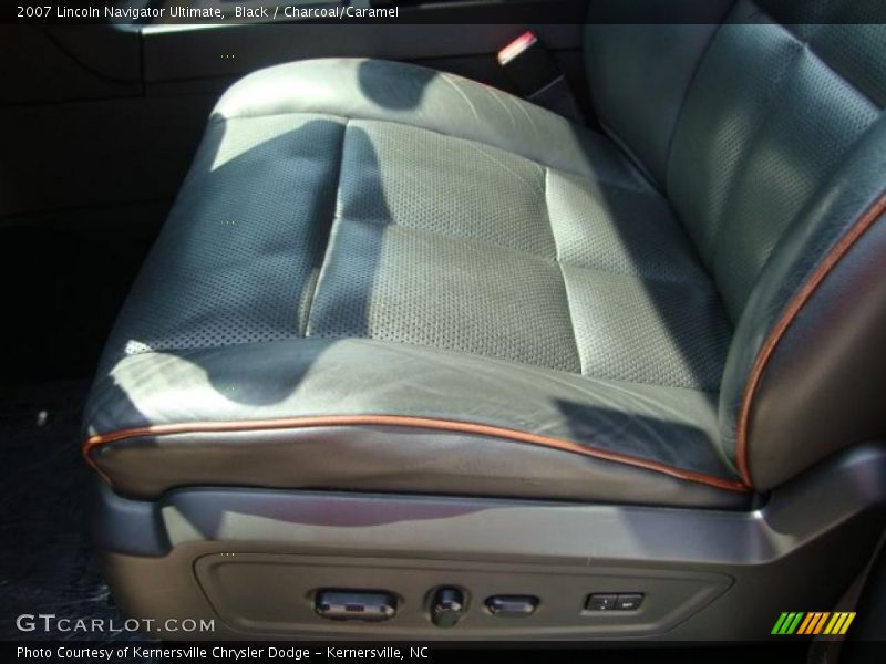 Black / Charcoal/Caramel 2007 Lincoln Navigator Ultimate