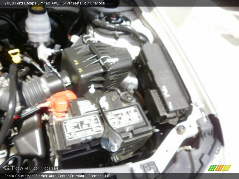 Silver Metallic / Charcoal 2008 Ford Escape Limited 4WD