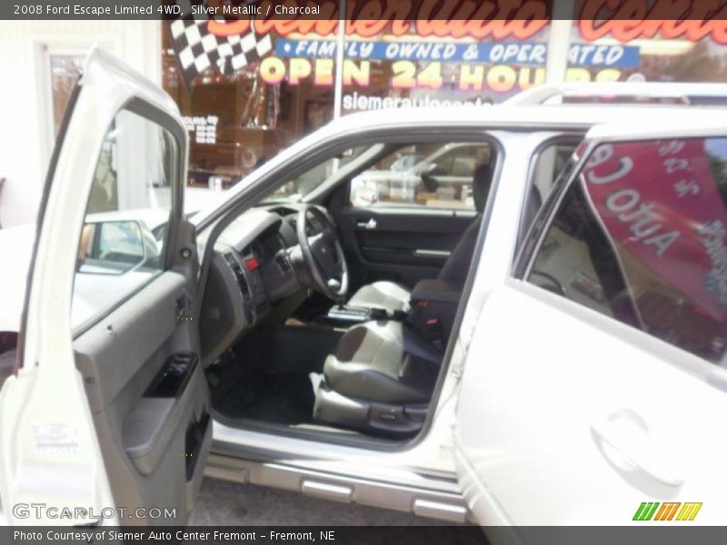 Silver Metallic / Charcoal 2008 Ford Escape Limited 4WD