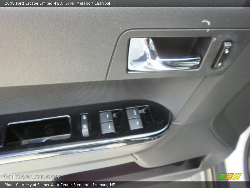 Silver Metallic / Charcoal 2008 Ford Escape Limited 4WD