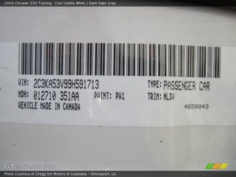 Cool Vanilla White / Dark Slate Gray 2009 Chrysler 300 Touring