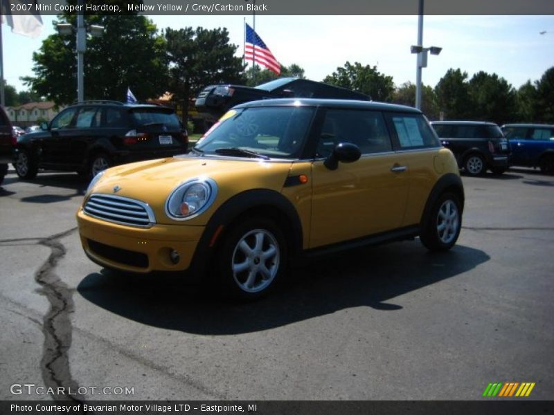 Mellow Yellow / Grey/Carbon Black 2007 Mini Cooper Hardtop