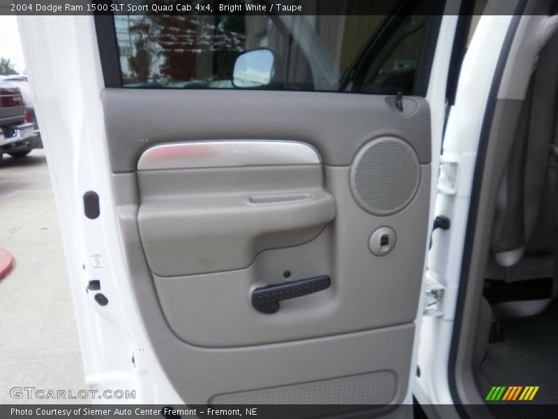 Bright White / Taupe 2004 Dodge Ram 1500 SLT Sport Quad Cab 4x4